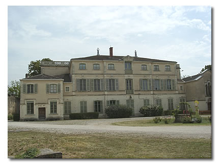 La maison de Saint-Maurice de Rémens