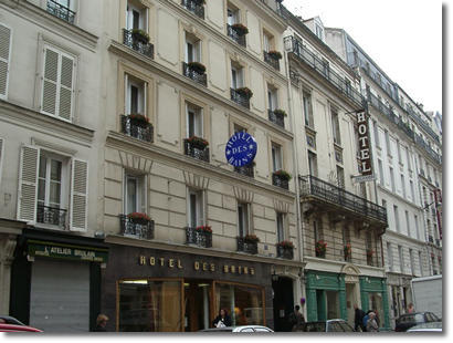 L'hôtel des Bains, 33 rue Delambre à Paris.