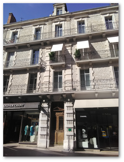 9 rue de la Liberté, emplacement de l'ancien Hôtel de la Cloche...