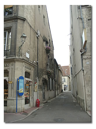 La rue Attiret, 