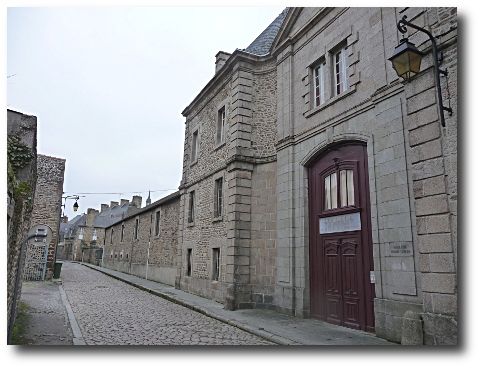 Le collège Roger Vercel, 12 rue de Lehon à Dinan, où étudia Chateaubriand.