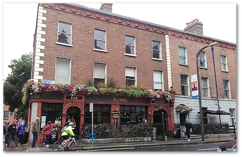 Wilde-Dublin-pub-kennedy-700.jpg